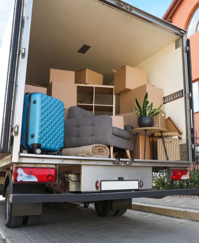 Convenient furniture pickup and delivery in Karachi for doorstep service