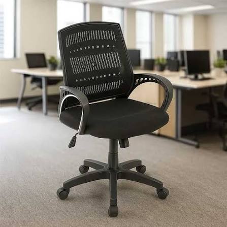 Comfortable seating in your workspace vicinity with breathable mesh material