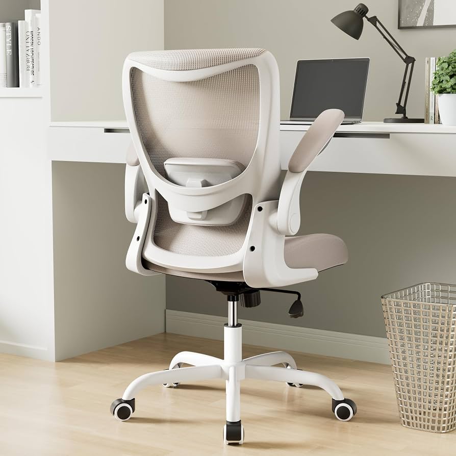 Quality office chairs in Karachi with adjustable height and tilt mechanism