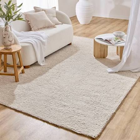 Quality rugs in Karachi with diverse colors and patterns